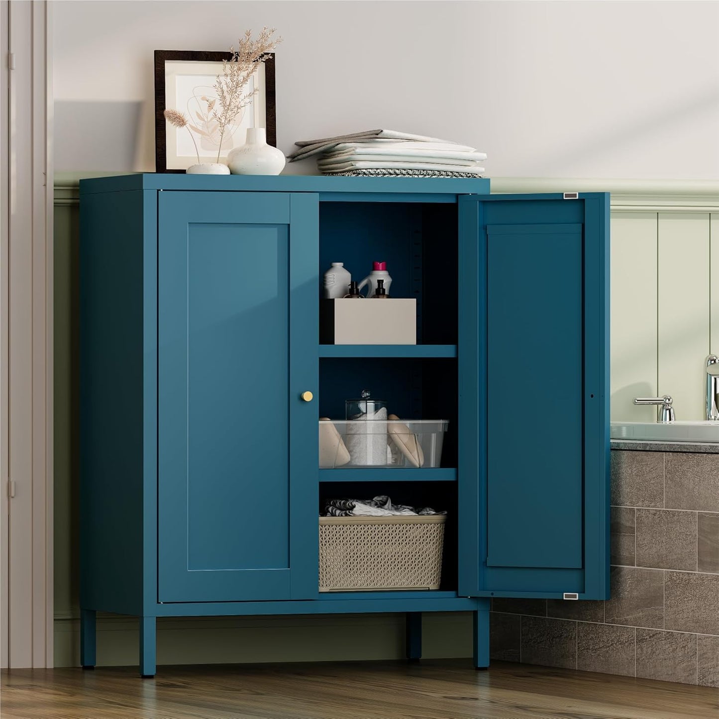 Metal Bathroom Storage Cabinet,Bathroom Floor Storage Cabinet with 2 Adjustable Shelves and 2 Doors,Freestanding Sideboard for Small Spaces, Living Room, Home Office, Dining Room
